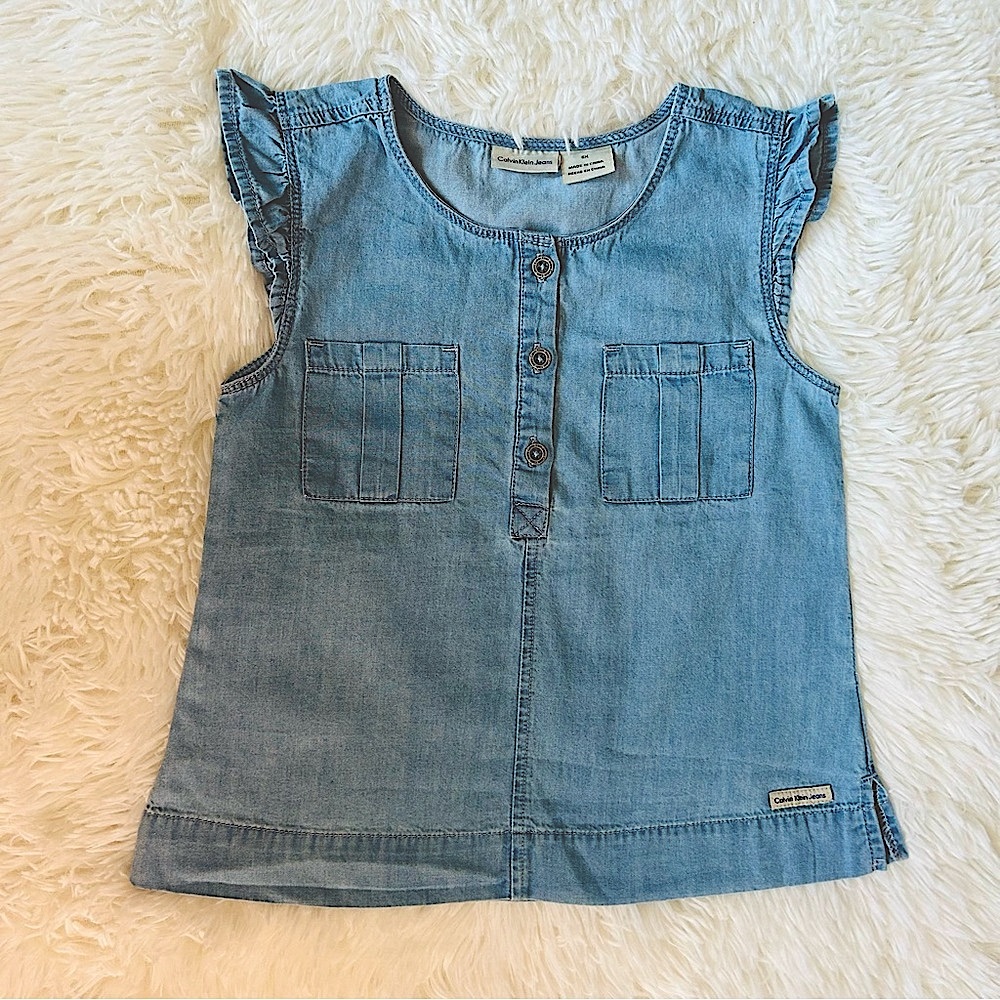 Calvin Klein girls Jeans Top. Size 6X sleeveless ruffle shirt Blue 100% Cotton